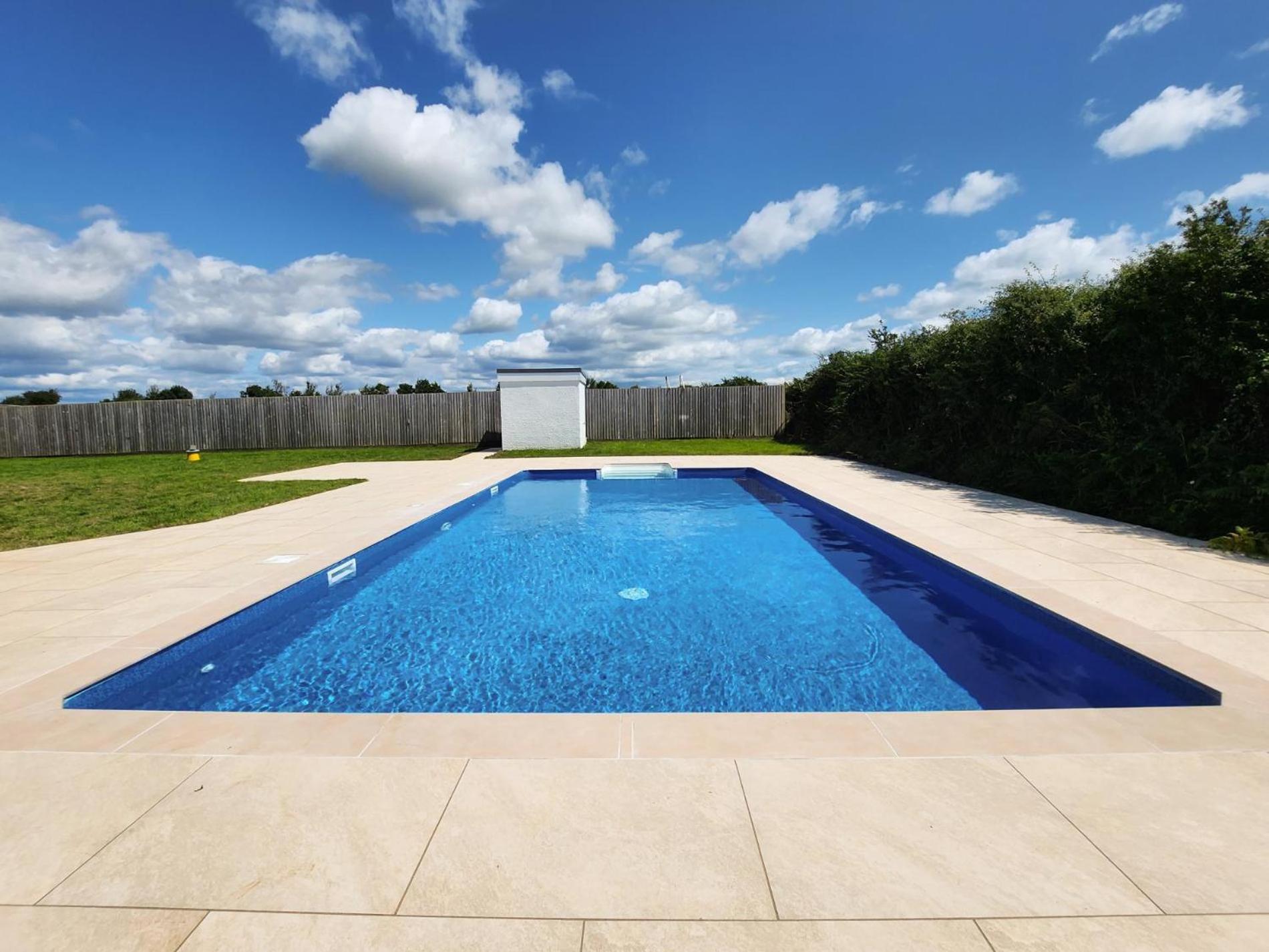 The Penthouse - 1 Bedroom Apartment - Ocean Breeze Port Eynon Extérieur photo